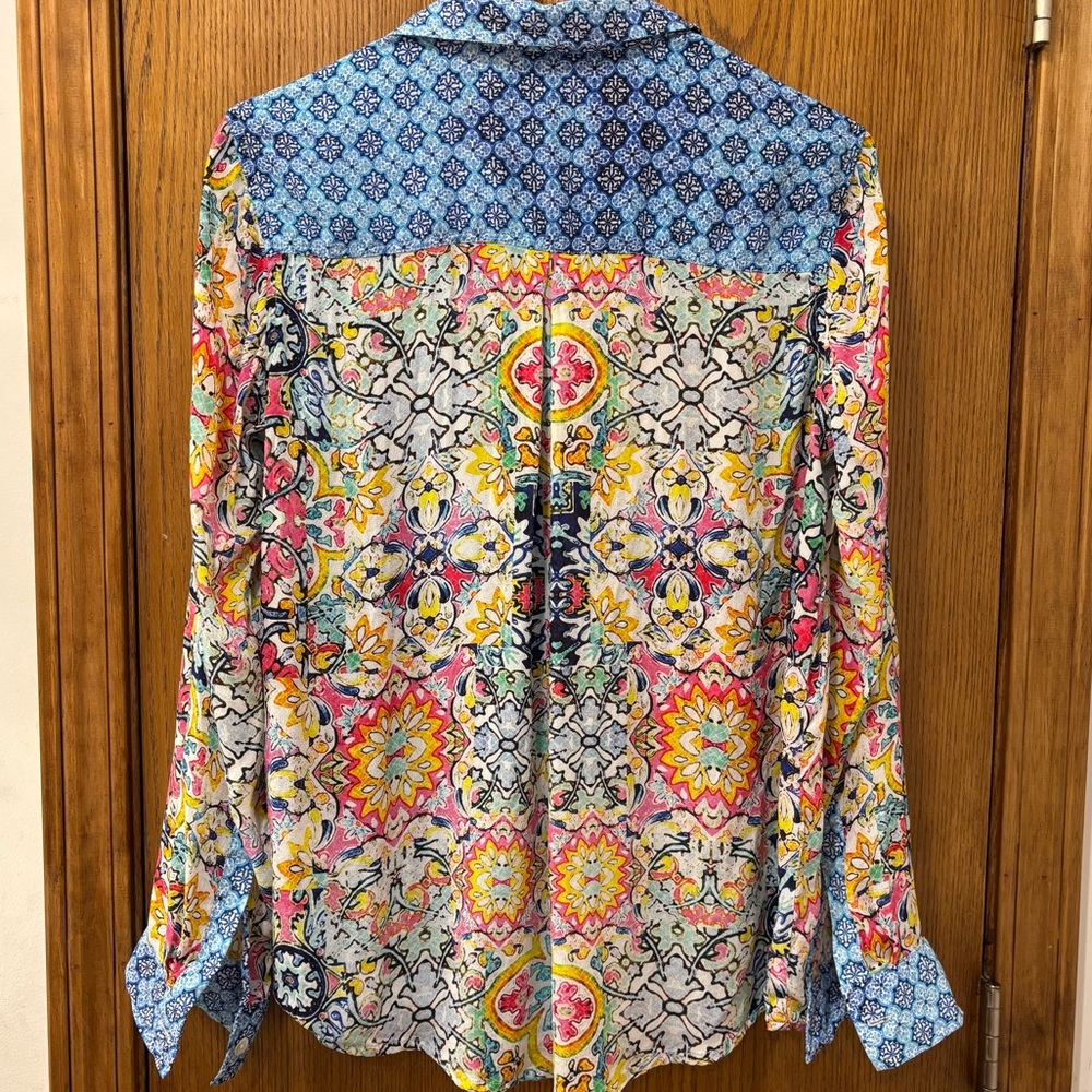 AP NY button up with roll up sleeve, medium - Picture 3 of 10